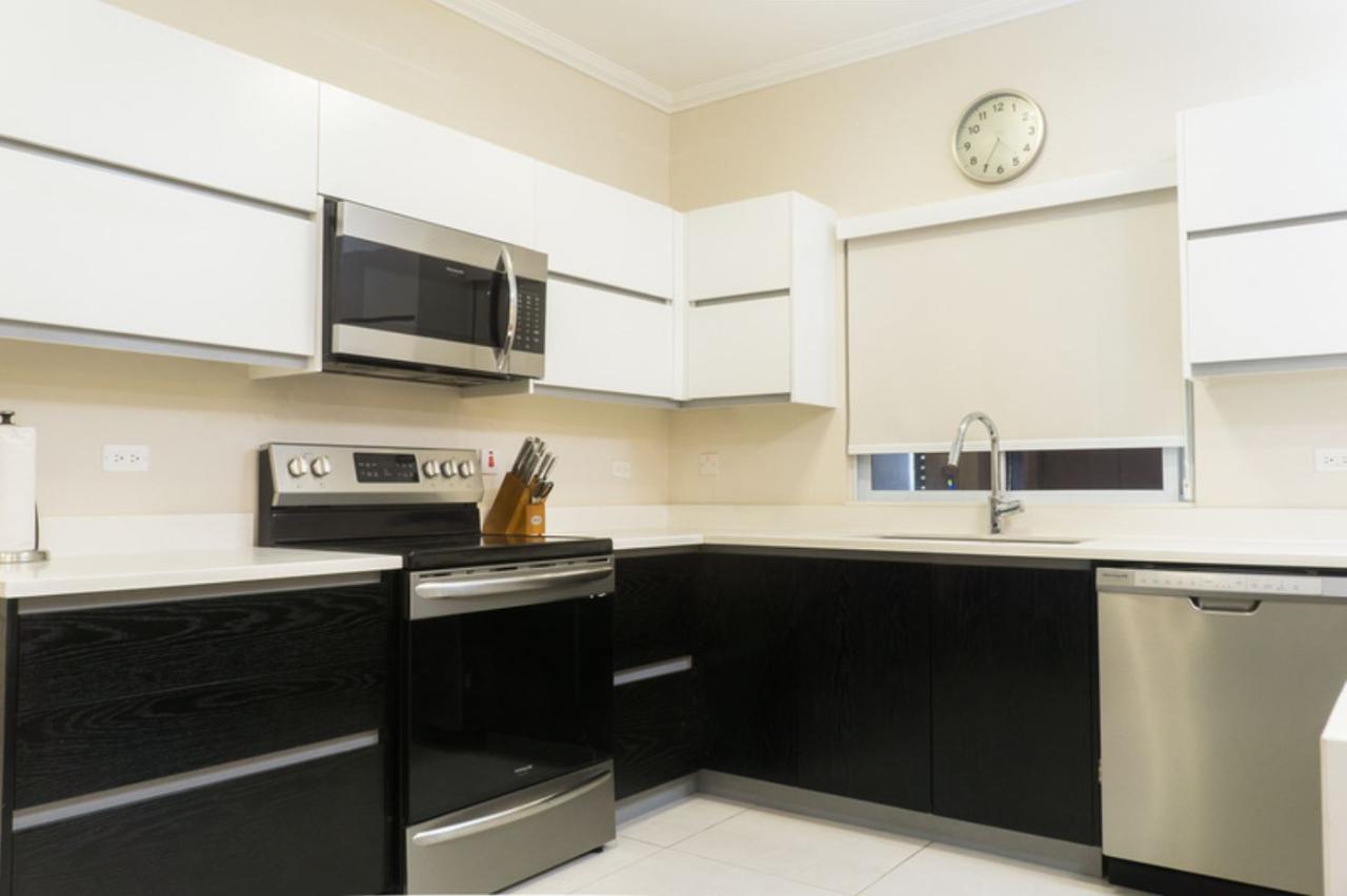 Fifth image of 42b-16 Garden Close in Kingston 8, St. Andrew, Jamaica - property is For Rent