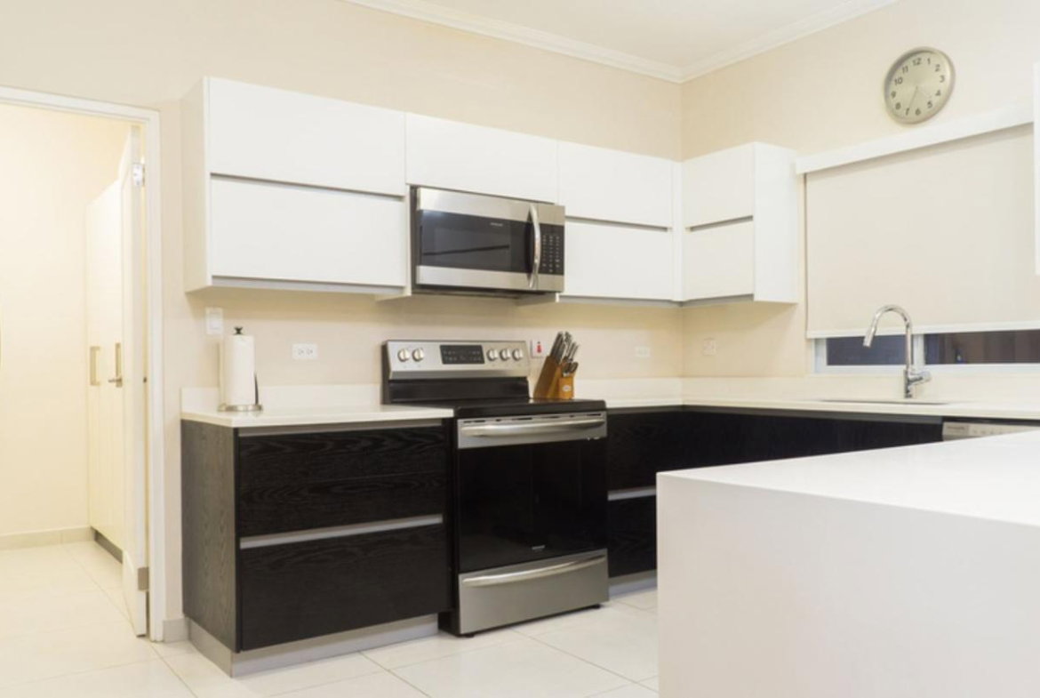 Seventh image of 42b-16 Garden Close in Kingston 8, St. Andrew, Jamaica - property is For Rent