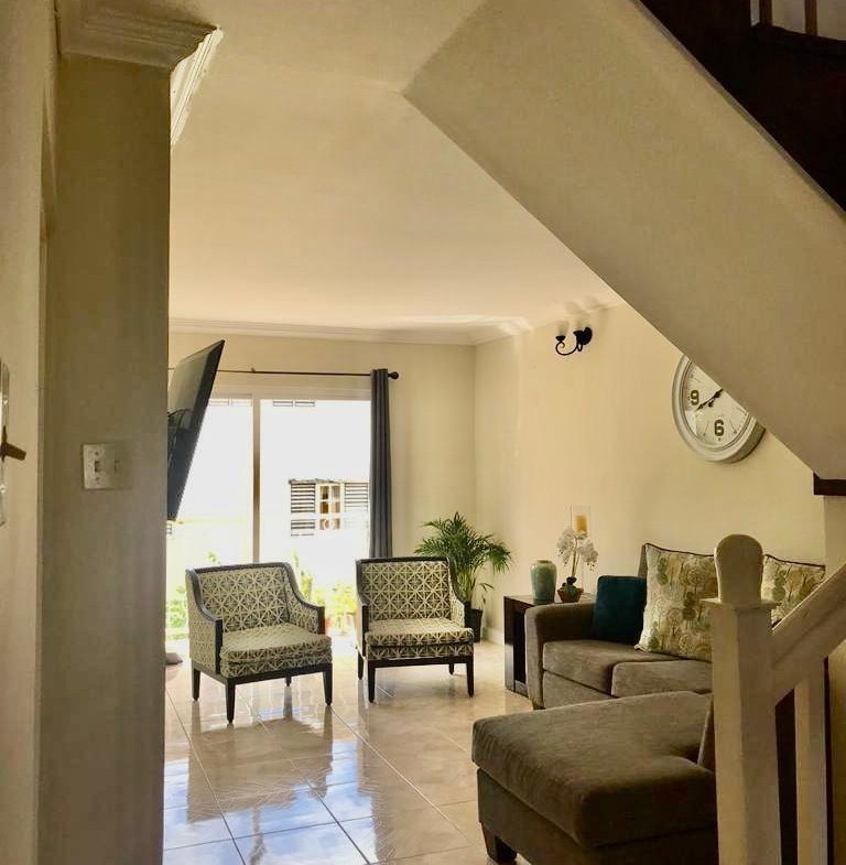 Fourth image of 11- Reading Manor in Reading, St. James, Jamaica - property is For Sale