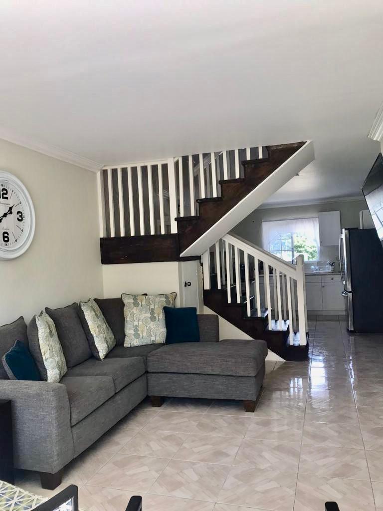 Spacious-3-Bedroom-Apartment-for-Sale-in-Reading-Manor-St.-James Fifth image of 11- Reading Manor in Reading, St. James, Jamaica - property is For Sale