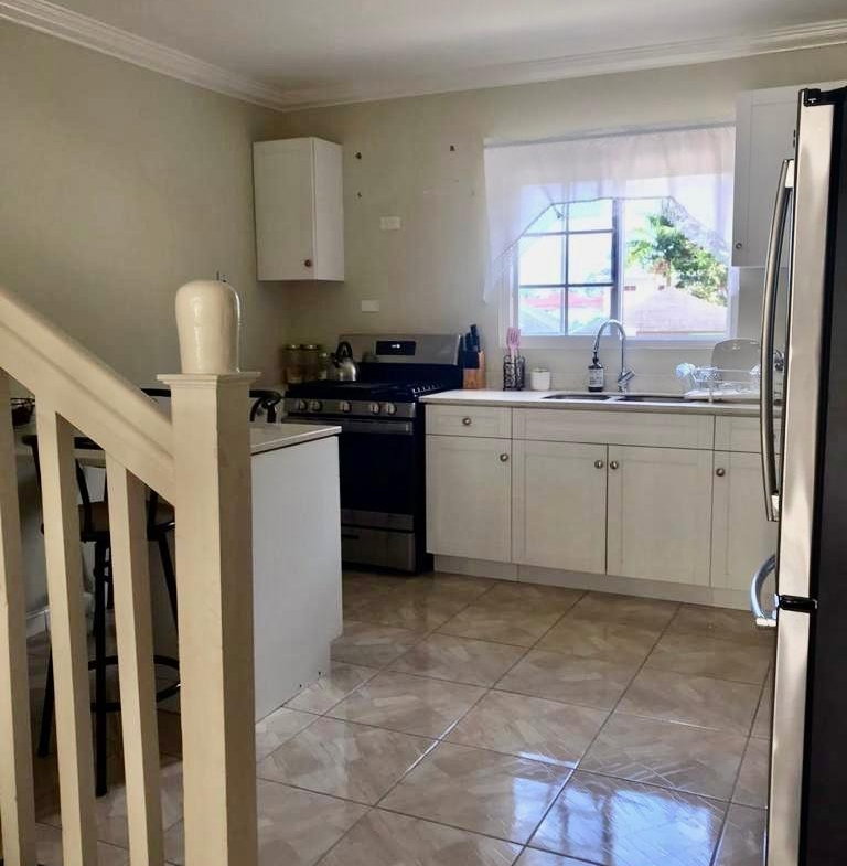 Sixth image of 11- Reading Manor in Reading, St. James, Jamaica - property is For Sale
