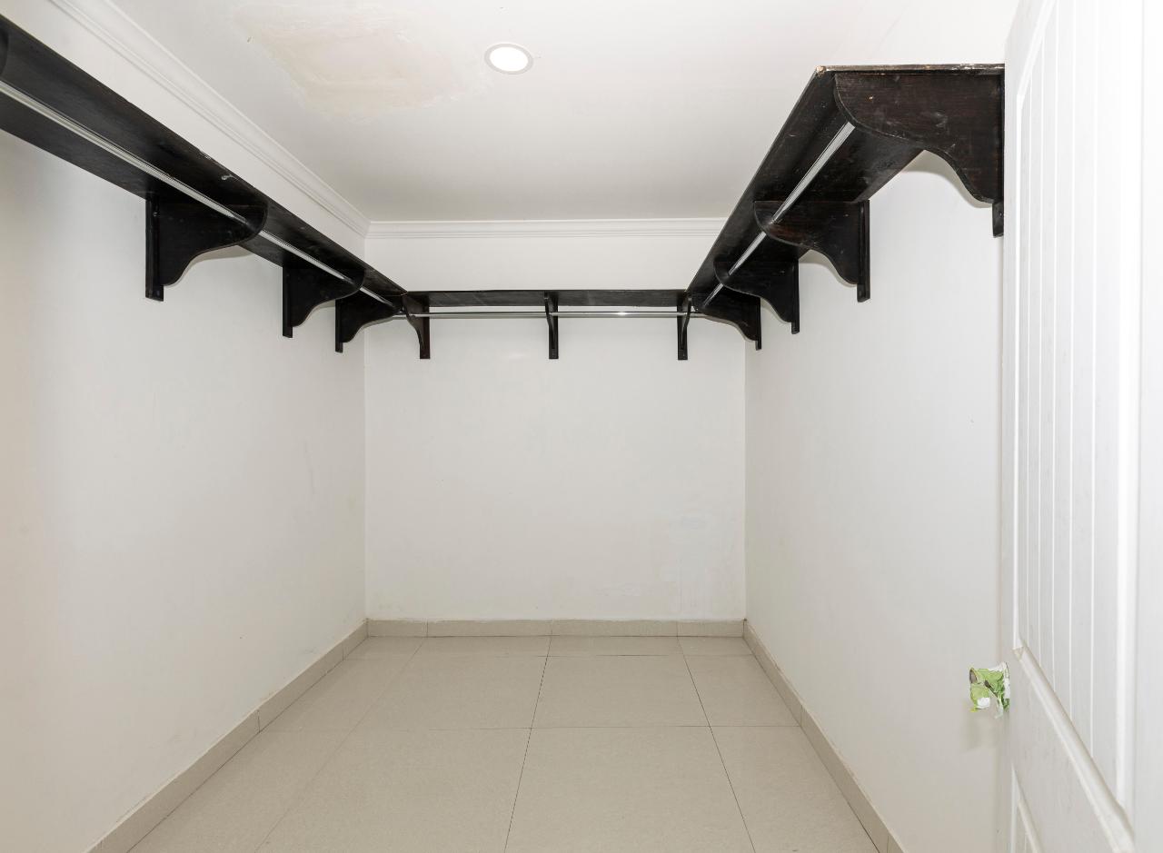 Tenth image of 13-10 Russell Heights in Kingston 8, St. Andrew, Jamaica - property is For Sale