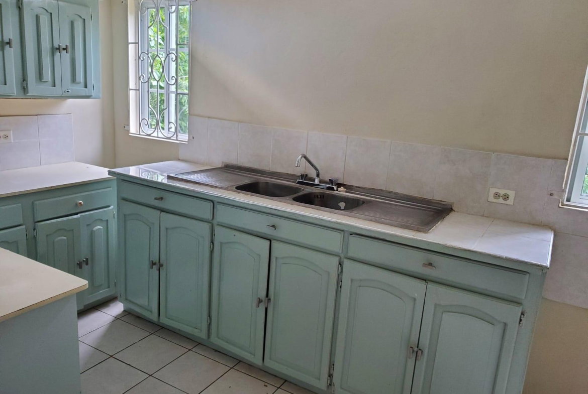 Sixth image of 31 Edgecombe Avenue in Runaway Bay, St. Ann, Jamaica - property is For Rent