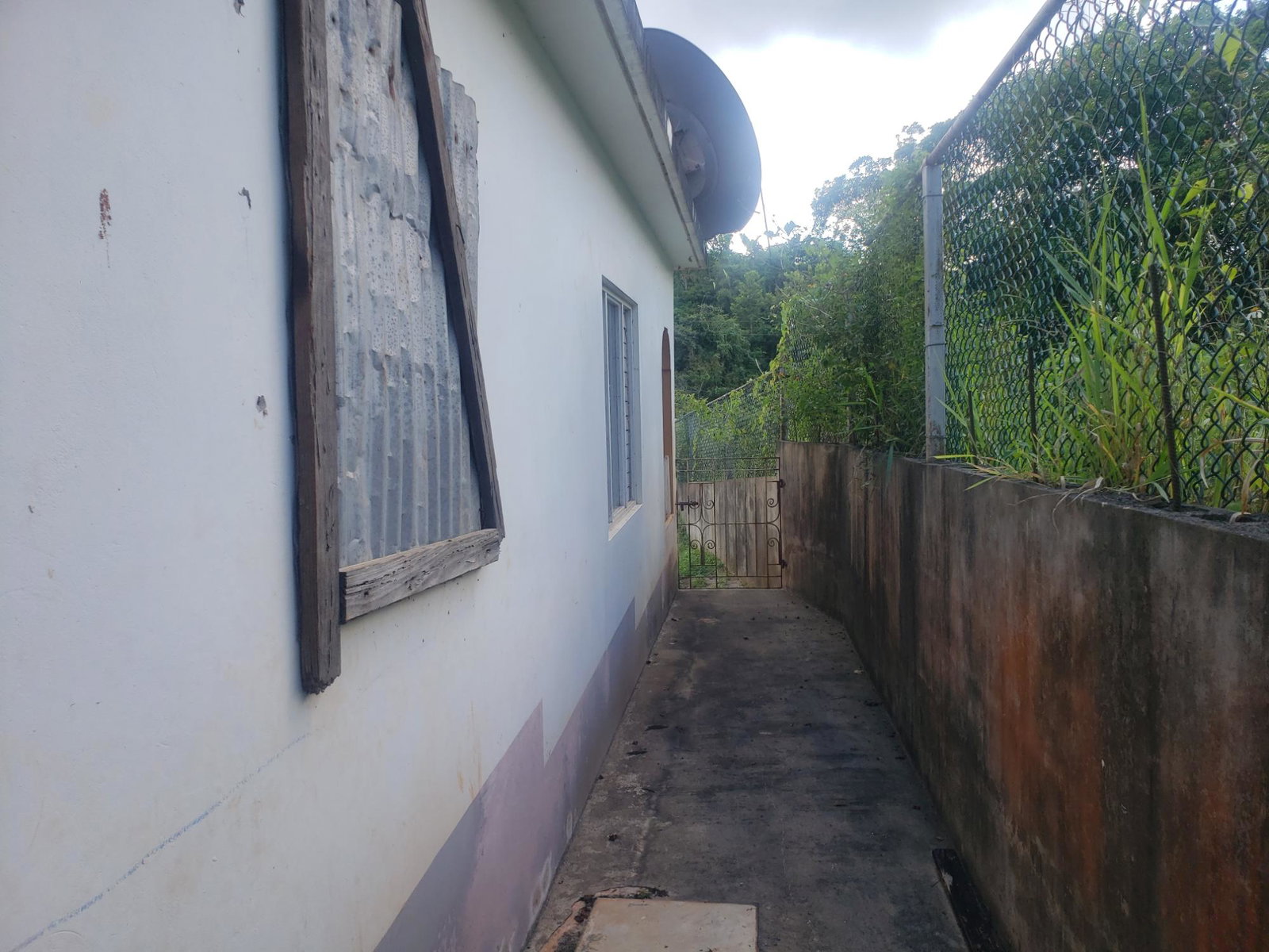 Spacious-3-Bedroom-Home-with-Fruit-Trees-in-Manchester-Jamaica Seventh image of Ellen Street in Ellen Street, Manchester, Jamaica - property is For Sale