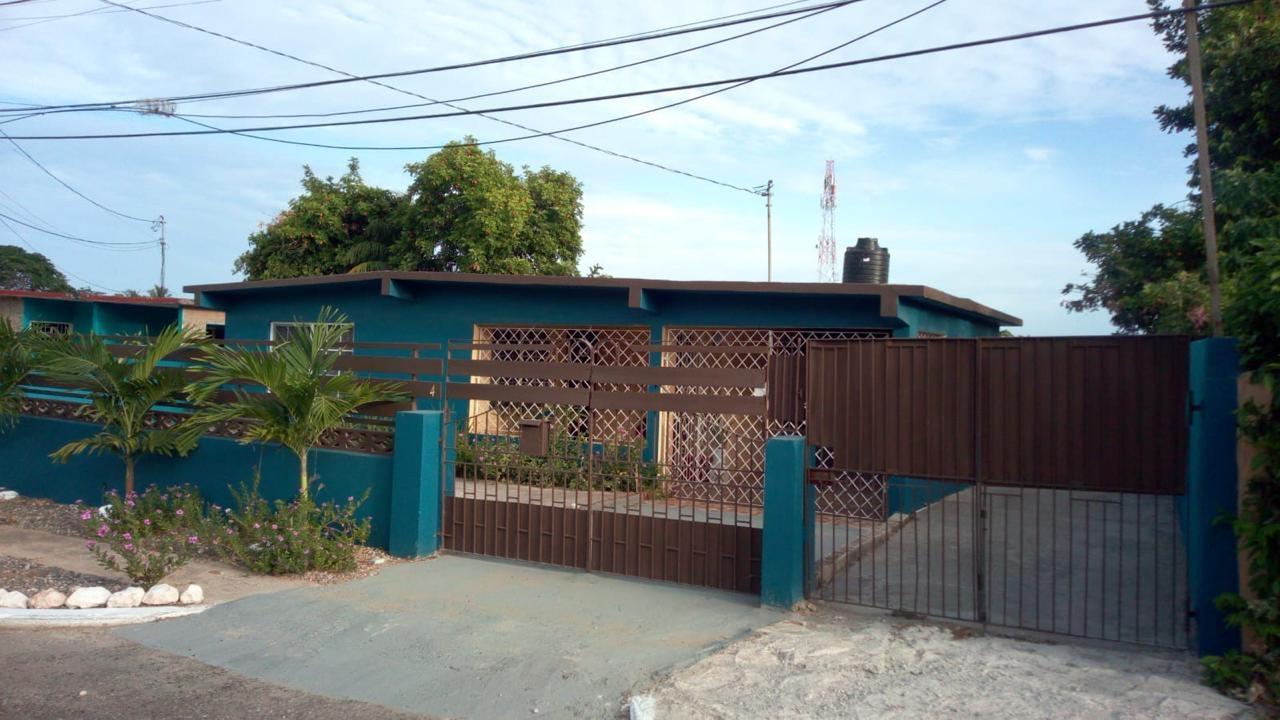 Twelfth image of 4 Delido Crescent in Ensom City, St. Catherine, Jamaica - property is For Rent