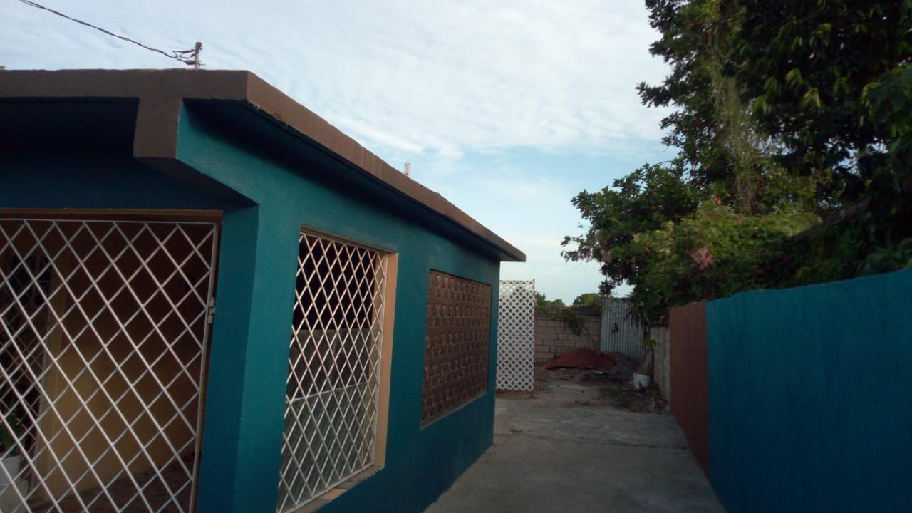 Sixteenth image of 4 Delido Crescent in Ensom City, St. Catherine, Jamaica - property is For Rent