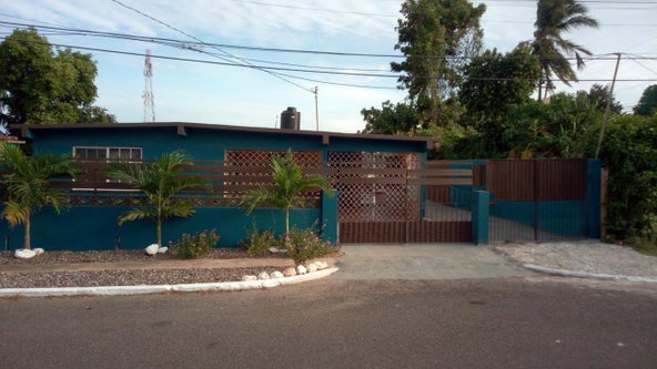 Third image of 4 Delido Crescent in Ensom City, St. Catherine, Jamaica - property is For Rent