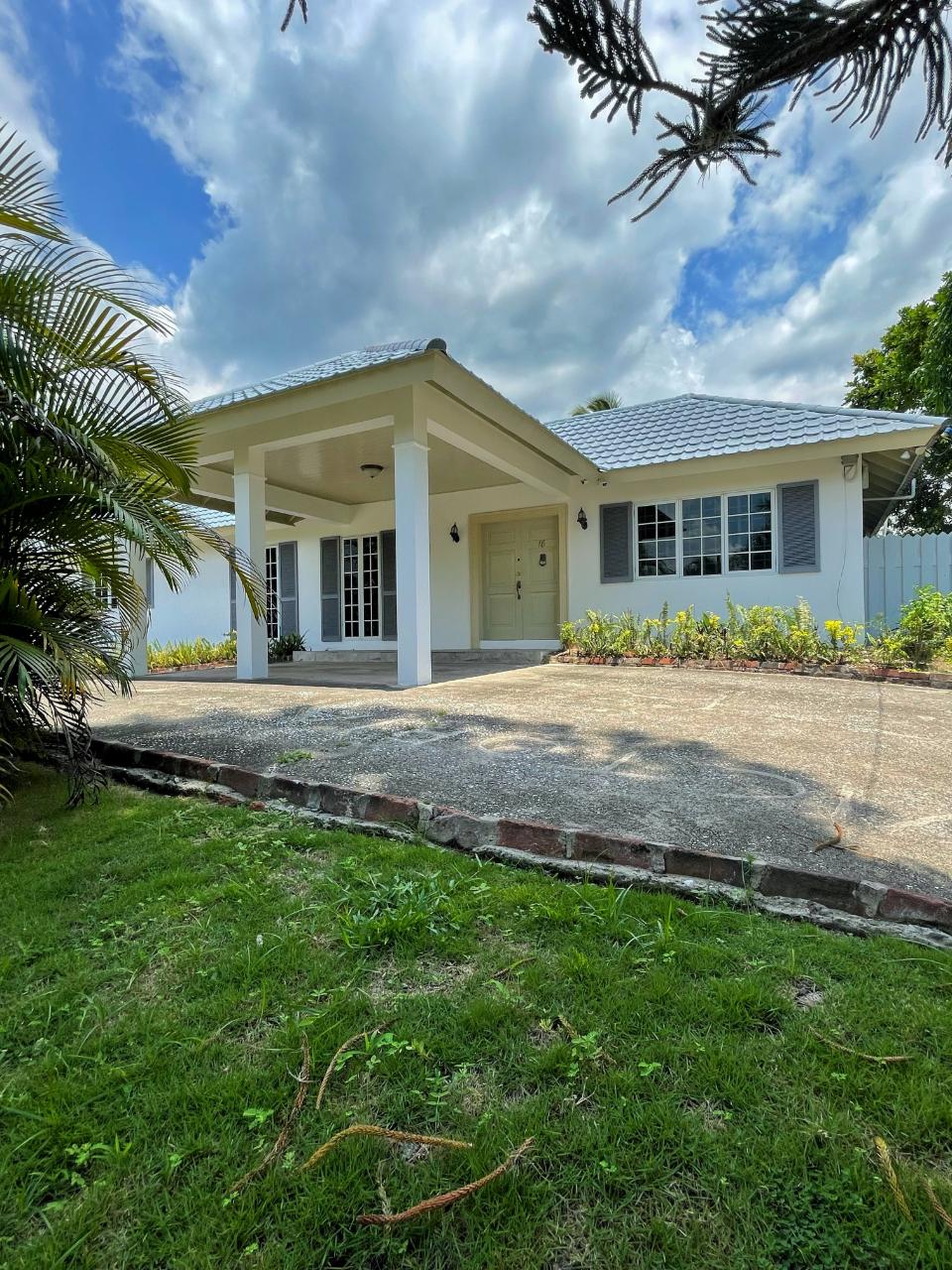 Second image of 18 Manor Park Drive in CONSTANT SPRING, St. Andrew, Jamaica - property is For Rent
