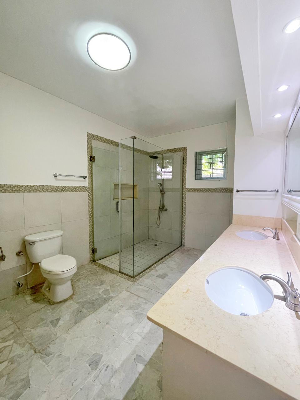 Seventeenth image of 18 Manor Park Drive in CONSTANT SPRING, St. Andrew, Jamaica - property is For Rent