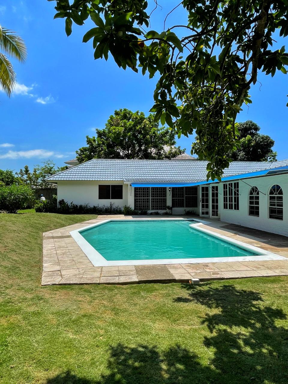 Twenty-Seventh image of 18 Manor Park Drive in CONSTANT SPRING, St. Andrew, Jamaica - property is For Rent