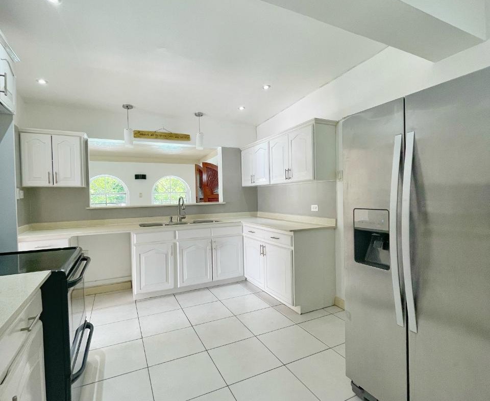 Eighth image of 18 Manor Park Drive in CONSTANT SPRING, St. Andrew, Jamaica - property is For Rent