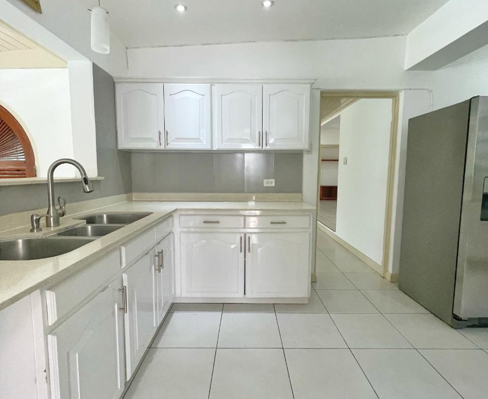 Ninth image of 18 Manor Park Drive in CONSTANT SPRING, St. Andrew, Jamaica - property is For Rent