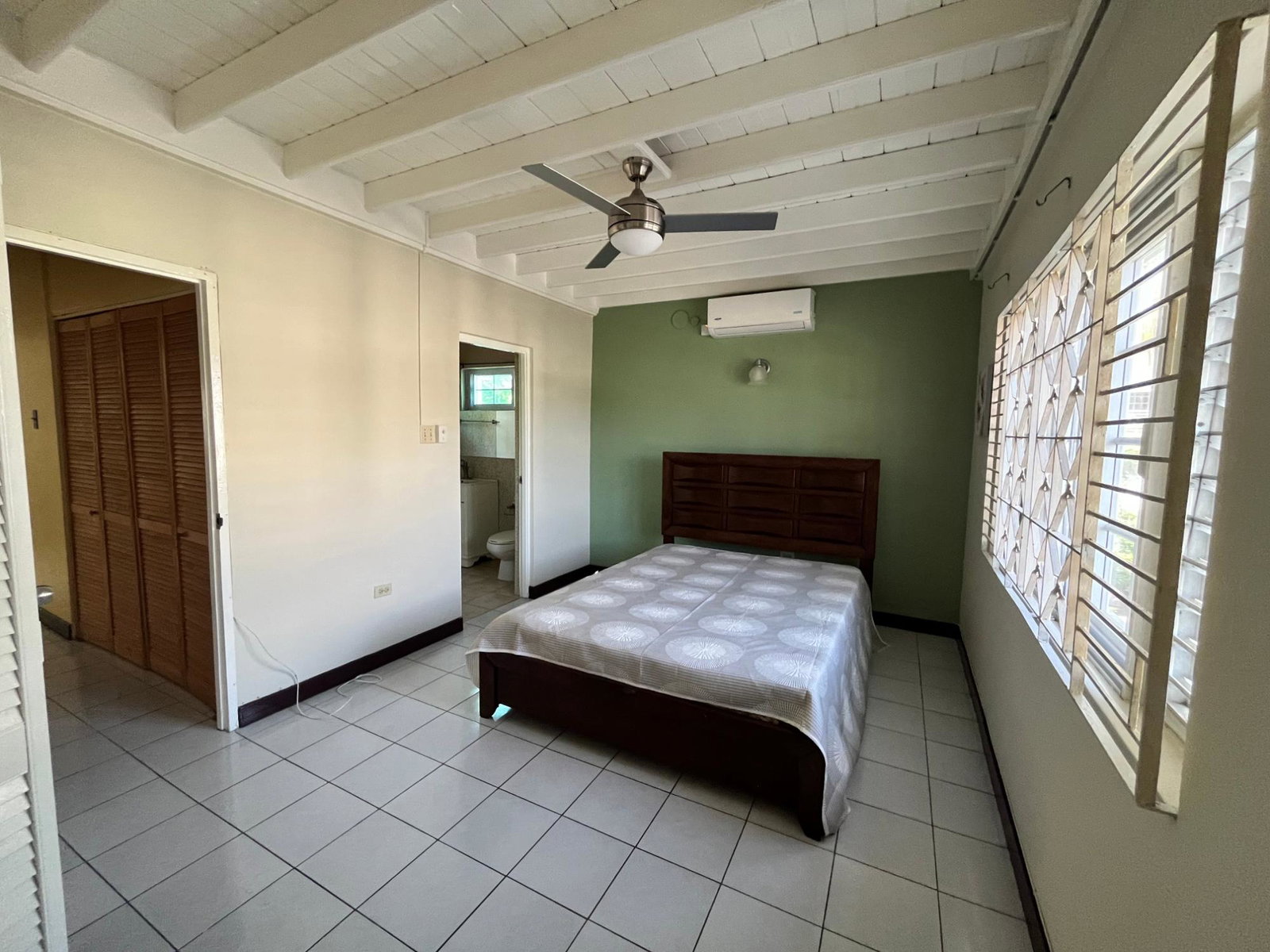 Fourteenth image of th 19- 3a Torrie Avenue in Kingston 8, St. Andrew, Jamaica - property is For Rent