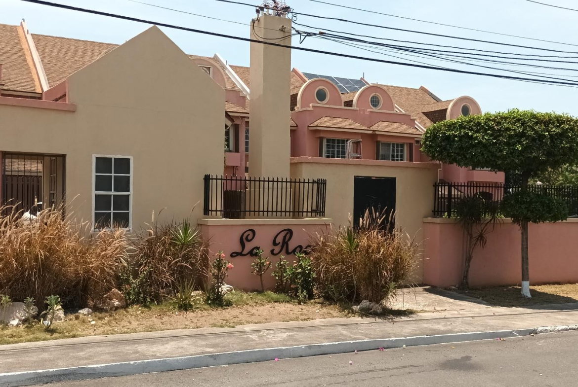Second image of 5-5 Linstone Crescent, Kingst in Kingston 6, St. Andrew, Jamaica - property is For Rent