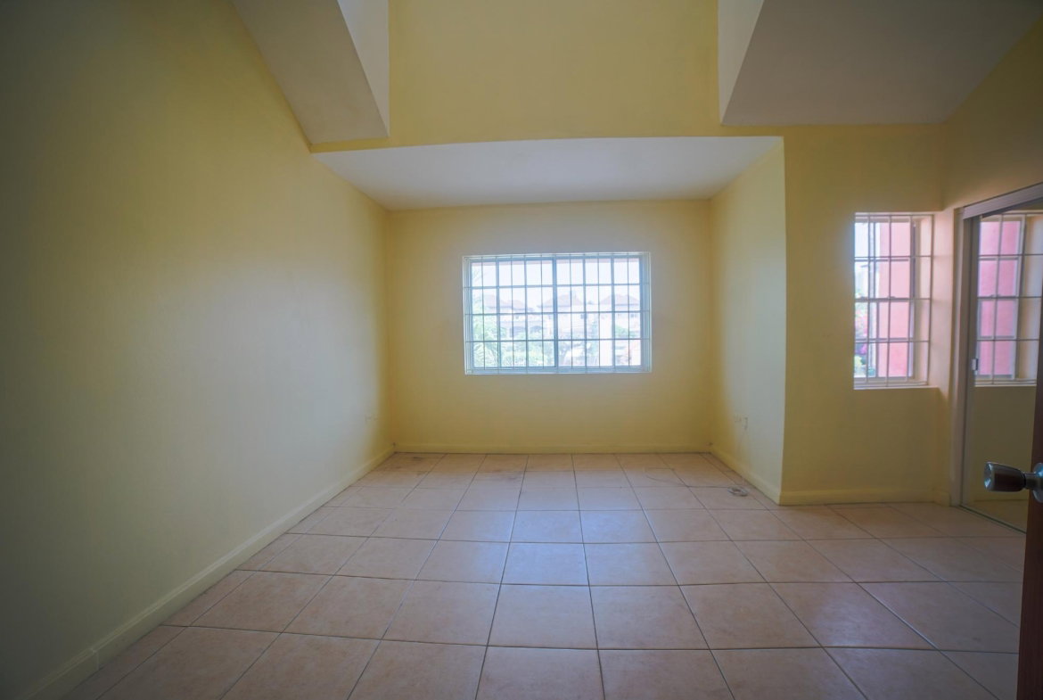 Twelfth image of 5-5 Linstone Crescent, Kingst in Kingston 6, St. Andrew, Jamaica - property is For Rent