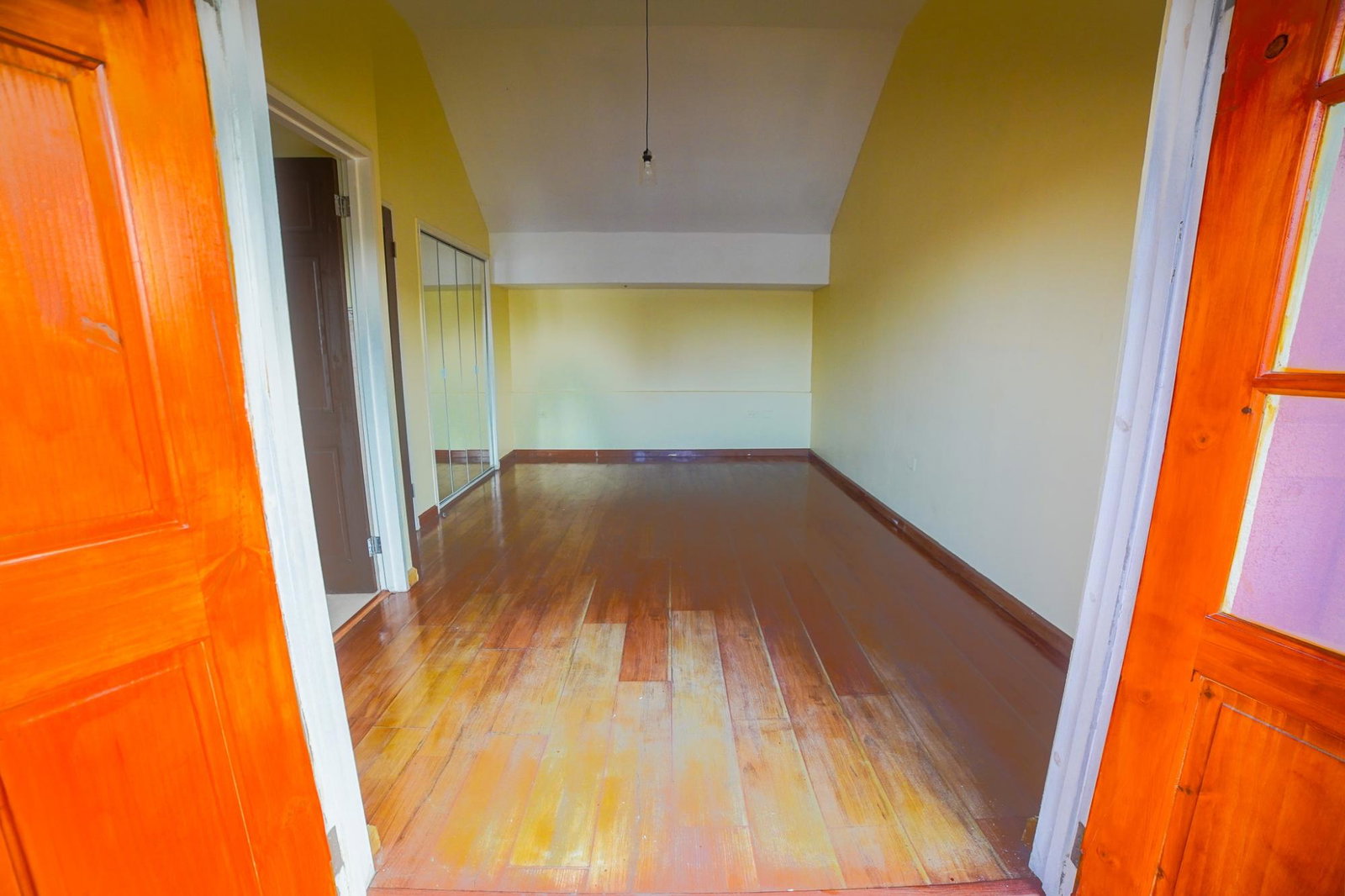 Fourteenth image of 5-5 Linstone Crescent, Kingst in Kingston 6, St. Andrew, Jamaica - property is For Rent