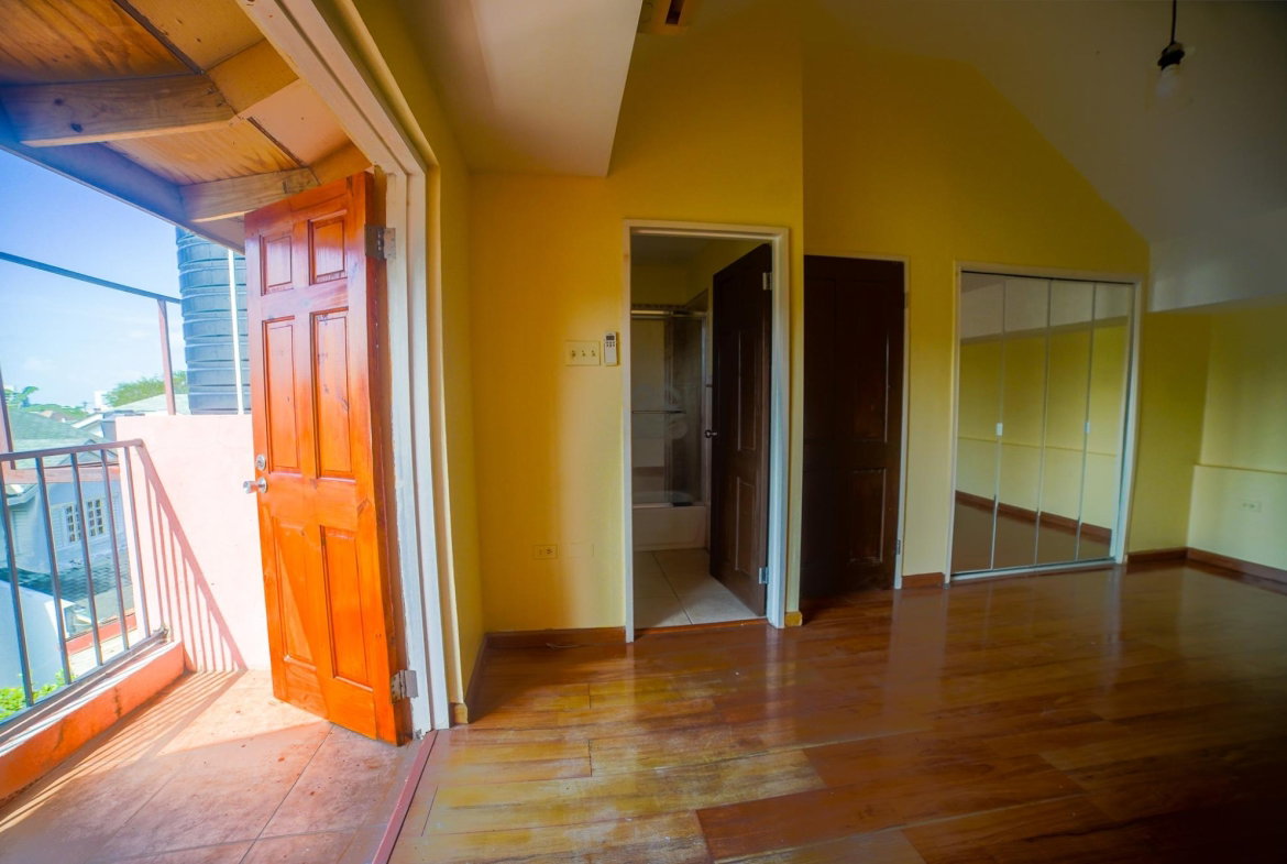 Twentieth image of 5-5 Linstone Crescent, Kingst in Kingston 6, St. Andrew, Jamaica - property is For Rent