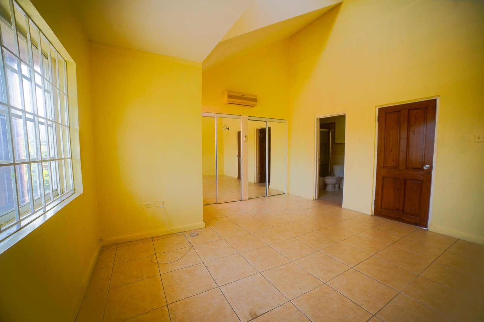 Twenty-Third image of 5-5 Linstone Crescent, Kingst in Kingston 6, St. Andrew, Jamaica - property is For Rent