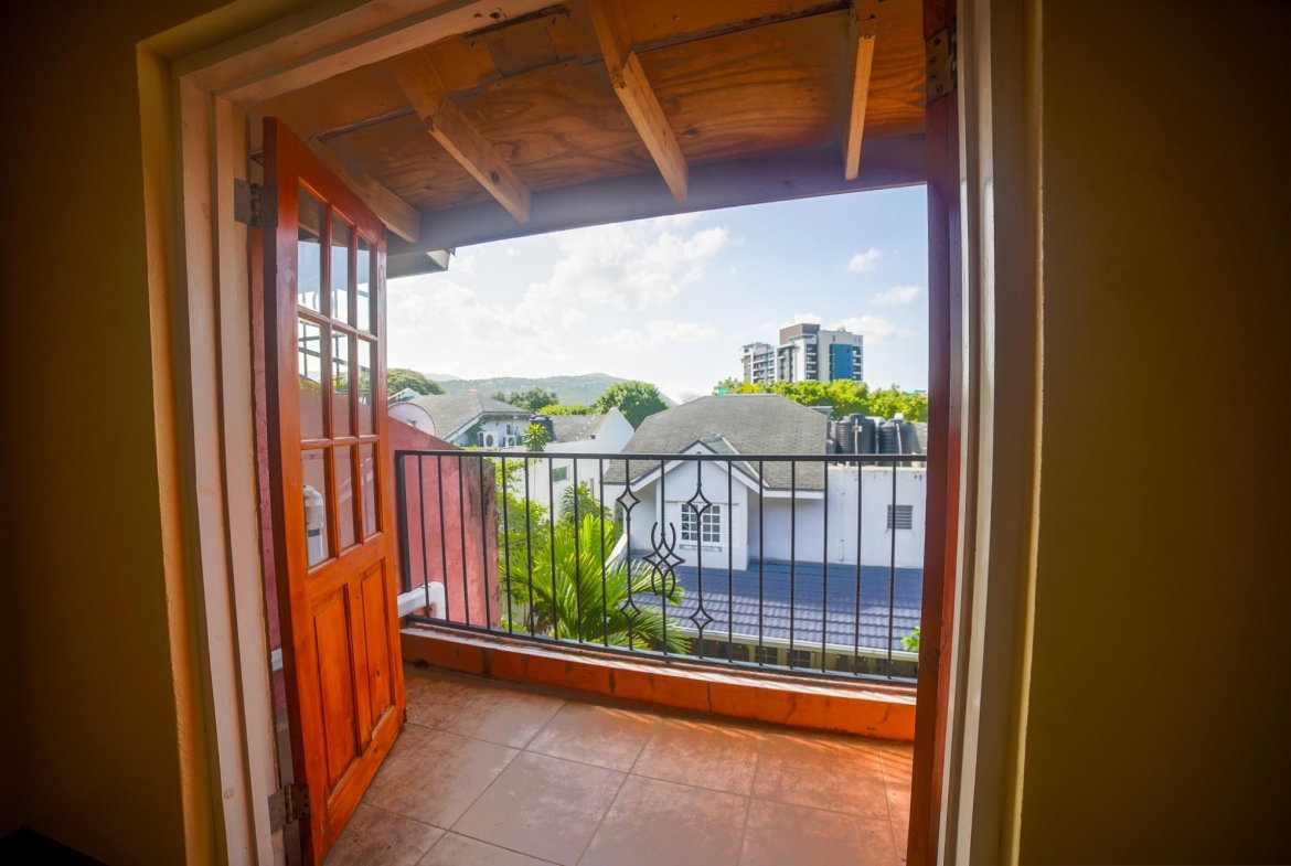 Twenty-Fifth image of 5-5 Linstone Crescent, Kingst in Kingston 6, St. Andrew, Jamaica - property is For Rent