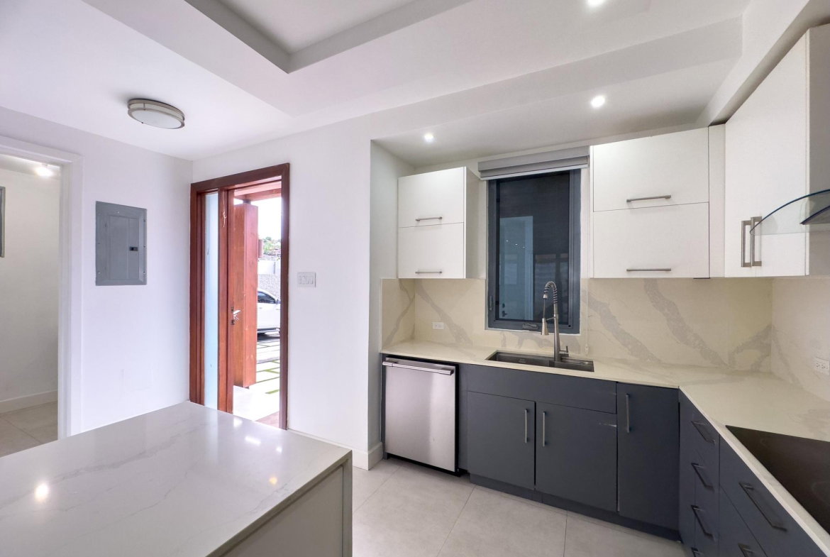 Eleventh image of 16-27-29 Hopefield Avenue, Kingsto in Kingston 6, St. Andrew, Jamaica - property is For Rent