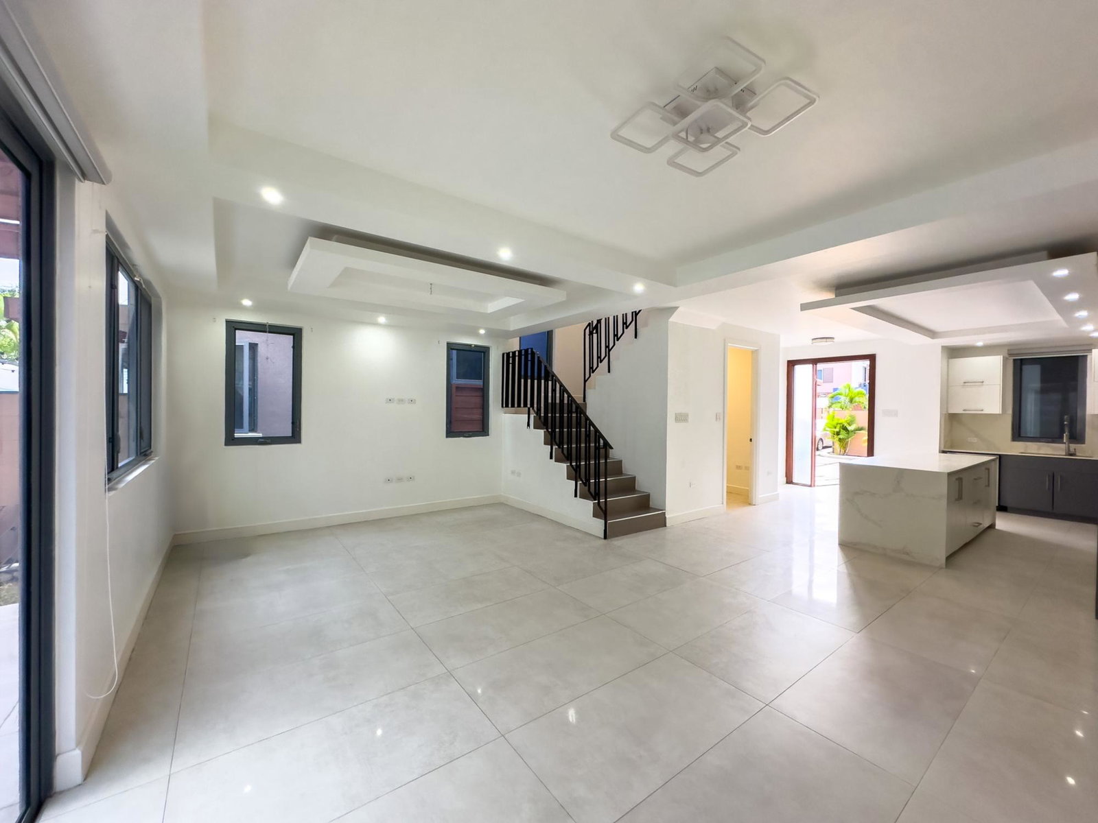 Fourteenth image of 16-27-29 Hopefield Avenue, Kingsto in Kingston 6, St. Andrew, Jamaica - property is For Rent