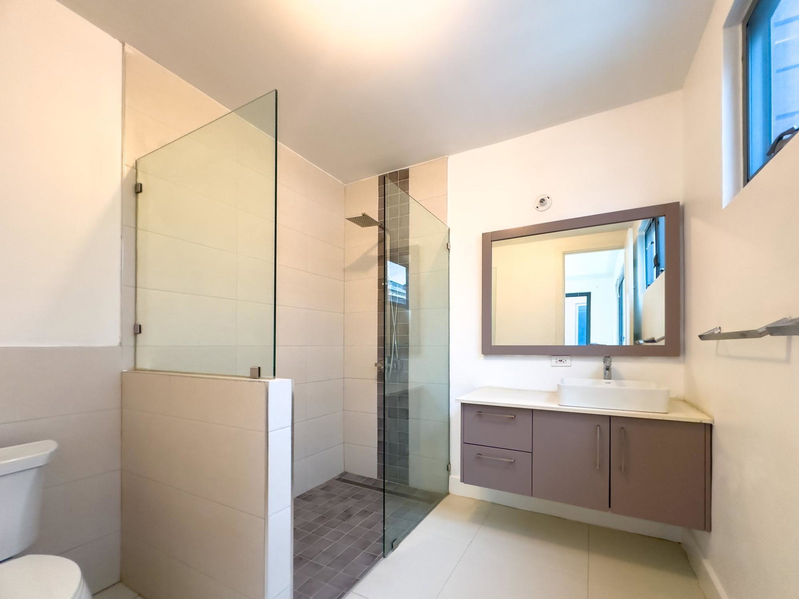 Twenty-First image of 16-27-29 Hopefield Avenue, Kingsto in Kingston 6, St. Andrew, Jamaica - property is For Rent