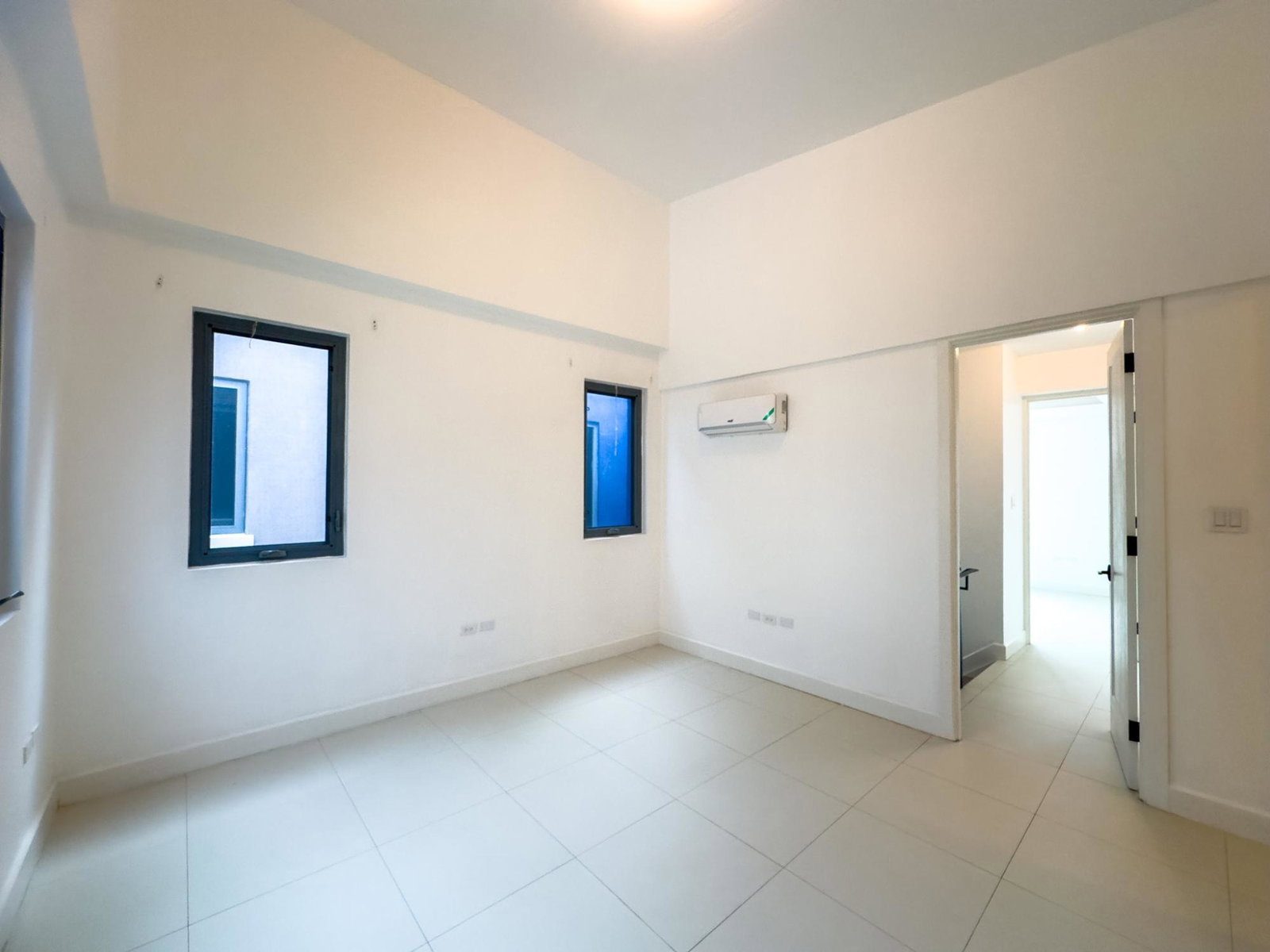 Twenty-Fifth image of 16-27-29 Hopefield Avenue, Kingsto in Kingston 6, St. Andrew, Jamaica - property is For Rent