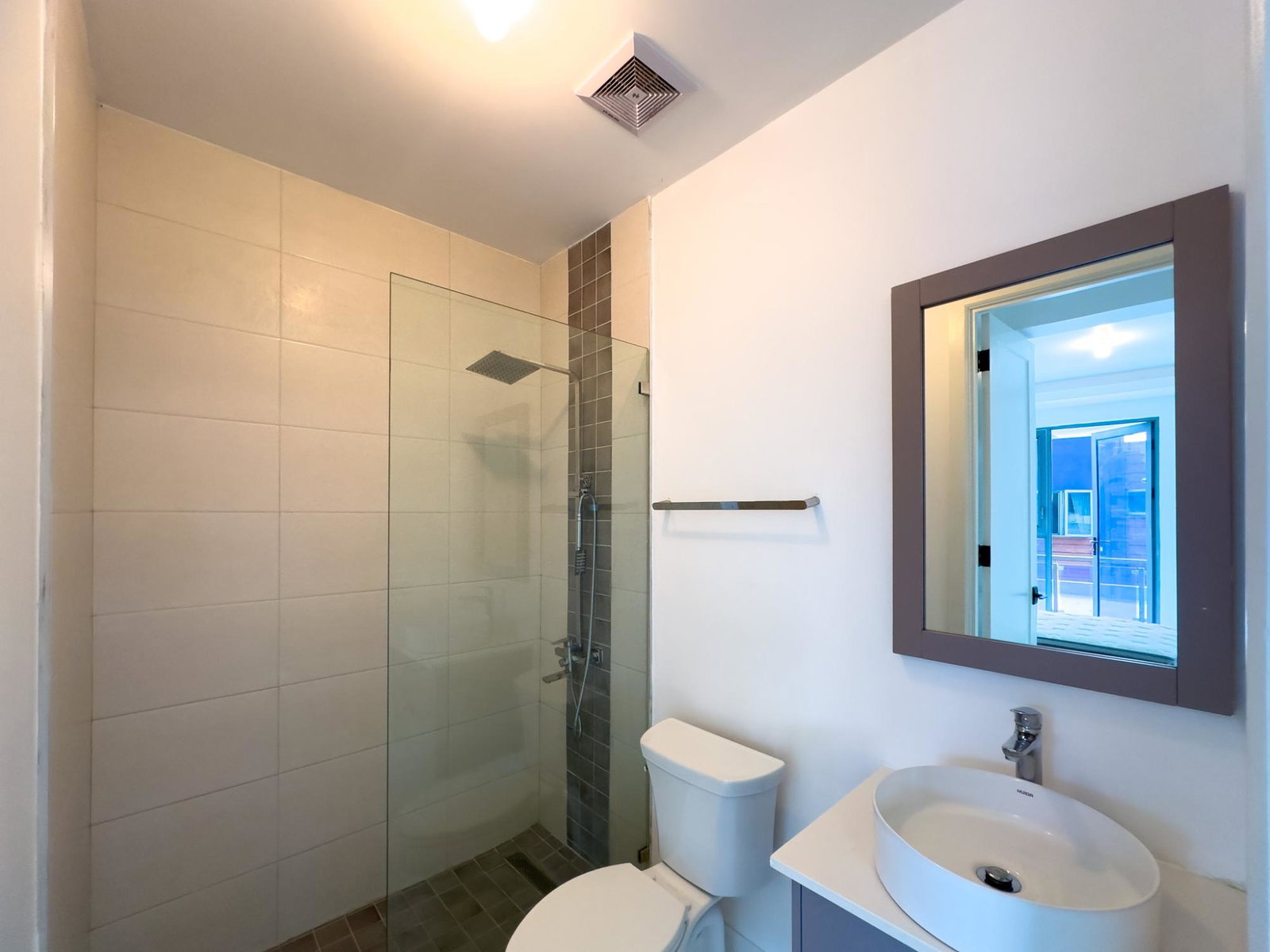 Twenty-Seventh image of 16-27-29 Hopefield Avenue, Kingsto in Kingston 6, St. Andrew, Jamaica - property is For Rent