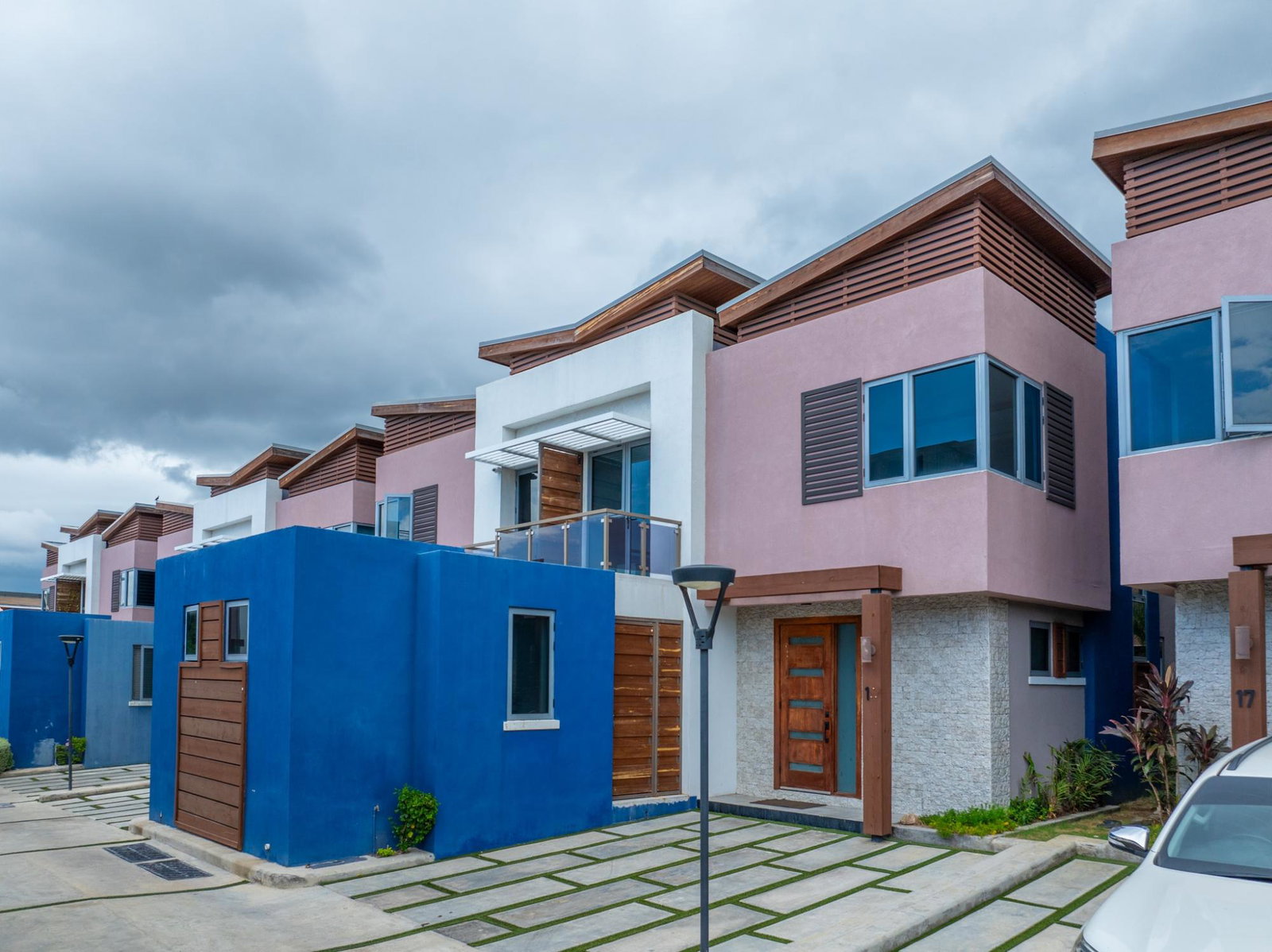 Sixth image of 16-27-29 Hopefield Avenue, Kingsto in Kingston 6, St. Andrew, Jamaica - property is For Rent