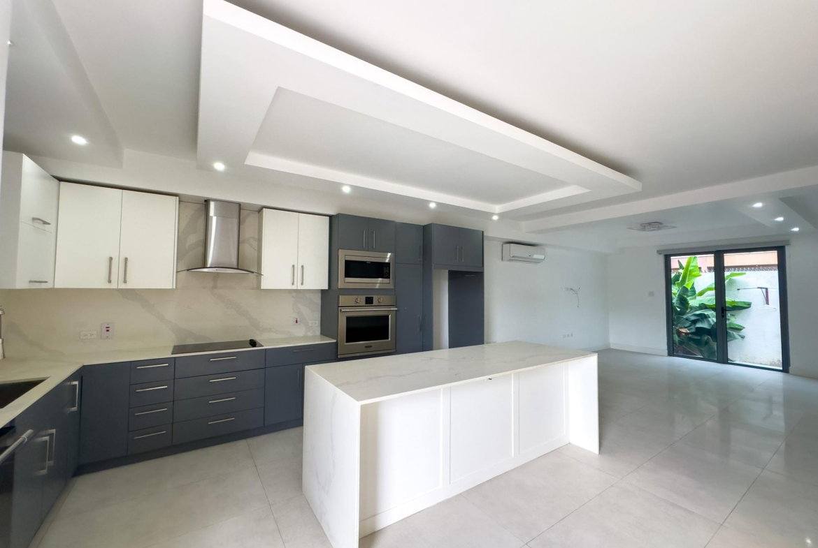 Seventh image of 16-27-29 Hopefield Avenue, Kingsto in Kingston 6, St. Andrew, Jamaica - property is For Rent