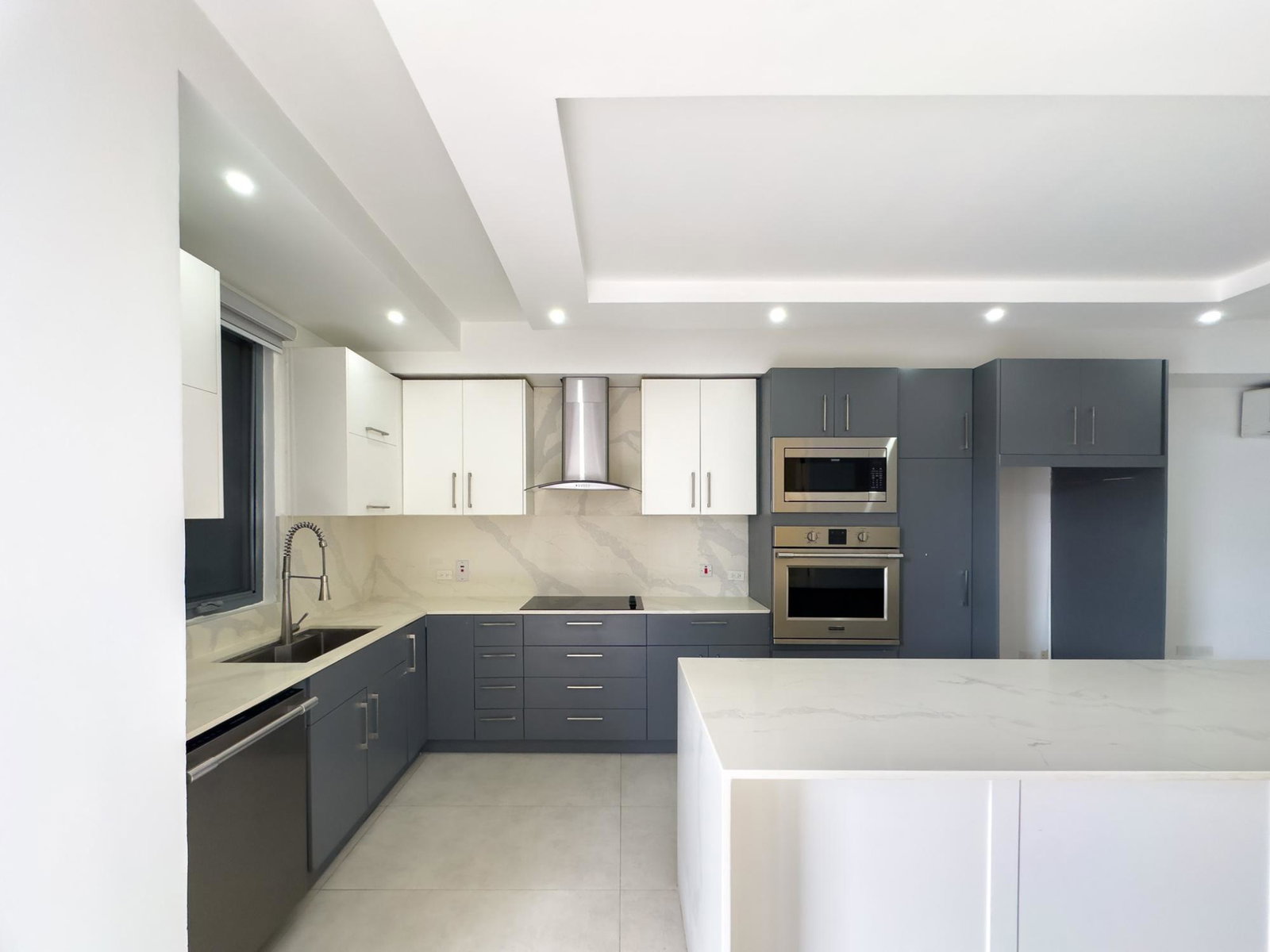 Eighth image of 16-27-29 Hopefield Avenue, Kingsto in Kingston 6, St. Andrew, Jamaica - property is For Rent