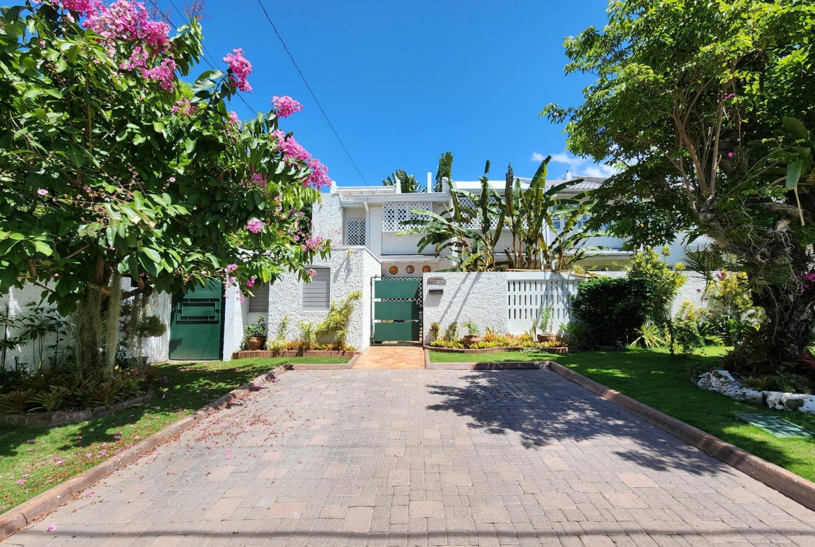 First image of 1 Markham Close in Kingston 8, St. Andrew, Jamaica - property is For Rent