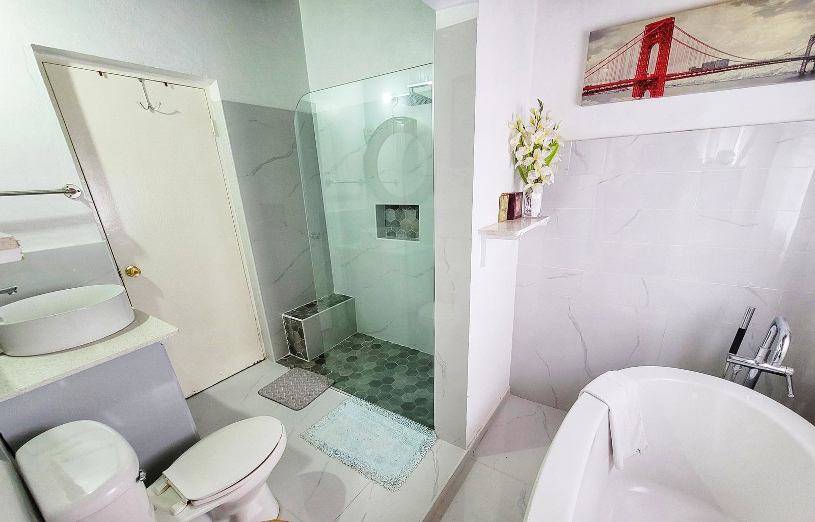 Fifth image of 16-68 Hope Road in Kingston 6, St. Andrew, Jamaica - property is For Rent