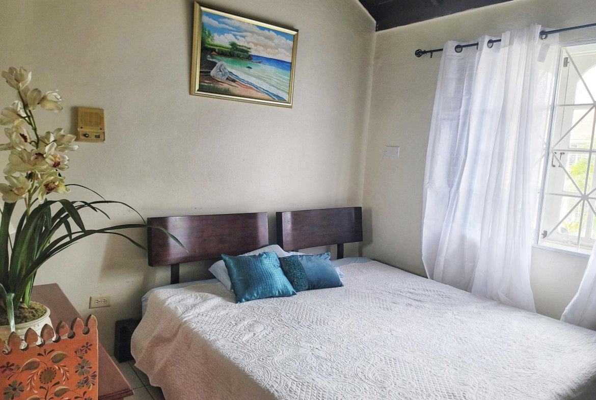 Seventh image of 16-68 Hope Road in Kingston 6, St. Andrew, Jamaica - property is For Rent