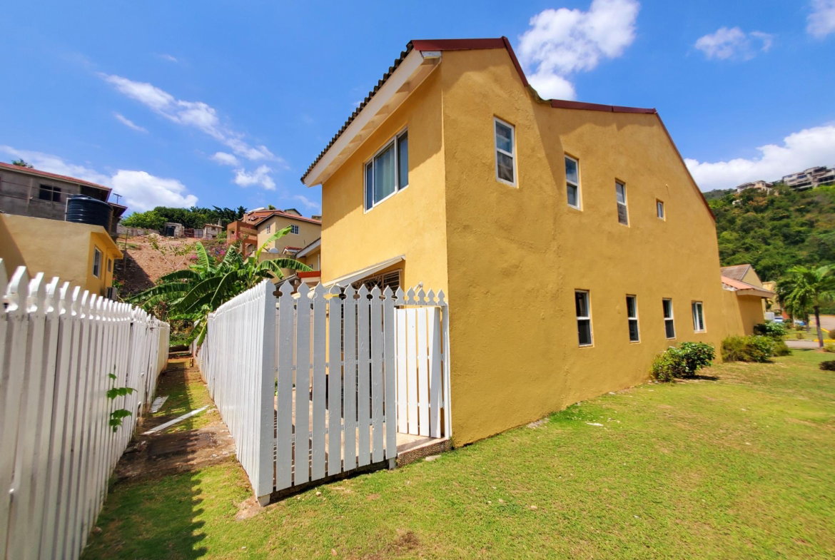 Seventeenth image of 8-10 Watervale Avenue in Kingston 19, St. Andrew, Jamaica - property is For Sale