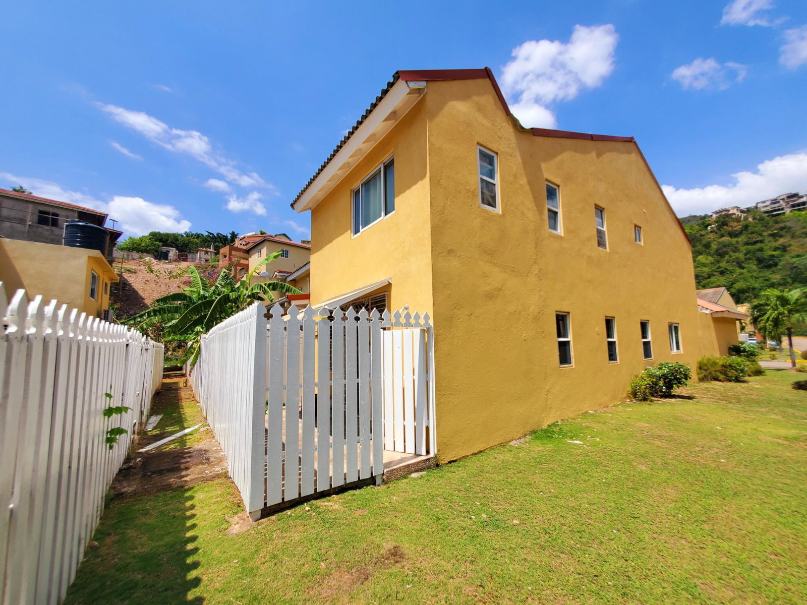 Seventeenth image of 8-10 Watervale Avenue in Kingston 19, St. Andrew, Jamaica - property is For Sale