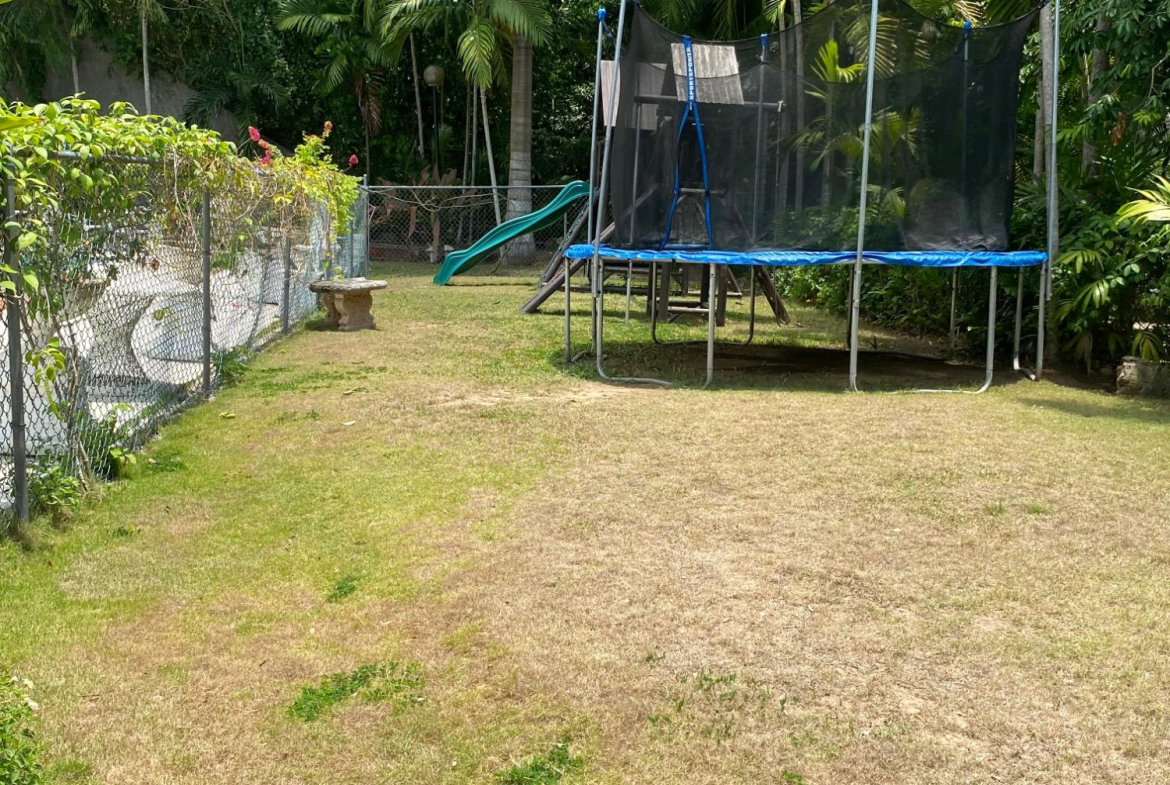 Nineteenth image of 15-17 Millsborough Avenue in Kingston 6, St. Andrew, Jamaica - property is For Sale