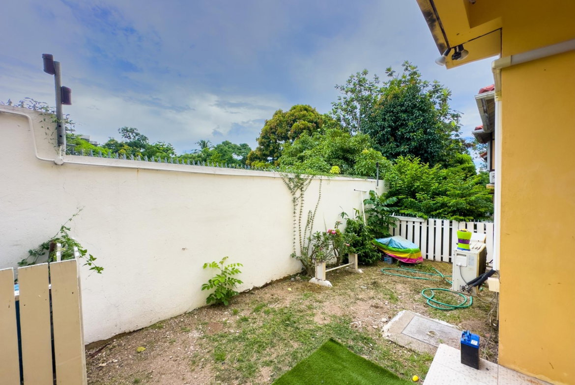 Tenth image of Th#4-15 Dillsbury Avenue in Kingston 6, St. Andrew, Jamaica - property is For Sale