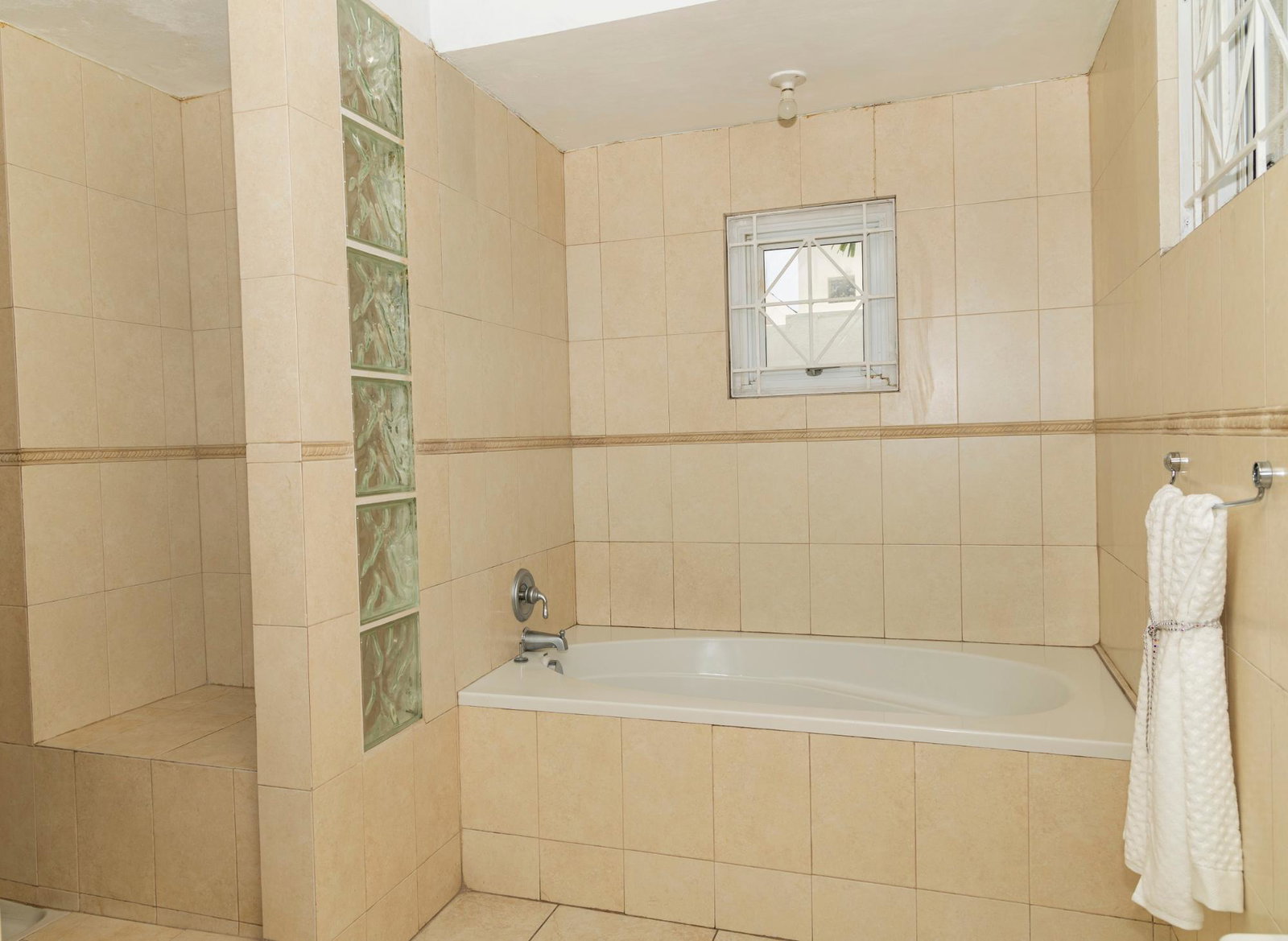 Fifteenth image of 02 Starlight Avenue in Kingston 6, St. Andrew, Jamaica - property is For Rent