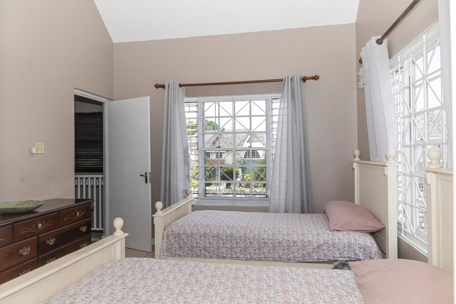 Sixteenth image of 02 Starlight Avenue in Kingston 6, St. Andrew, Jamaica - property is For Rent