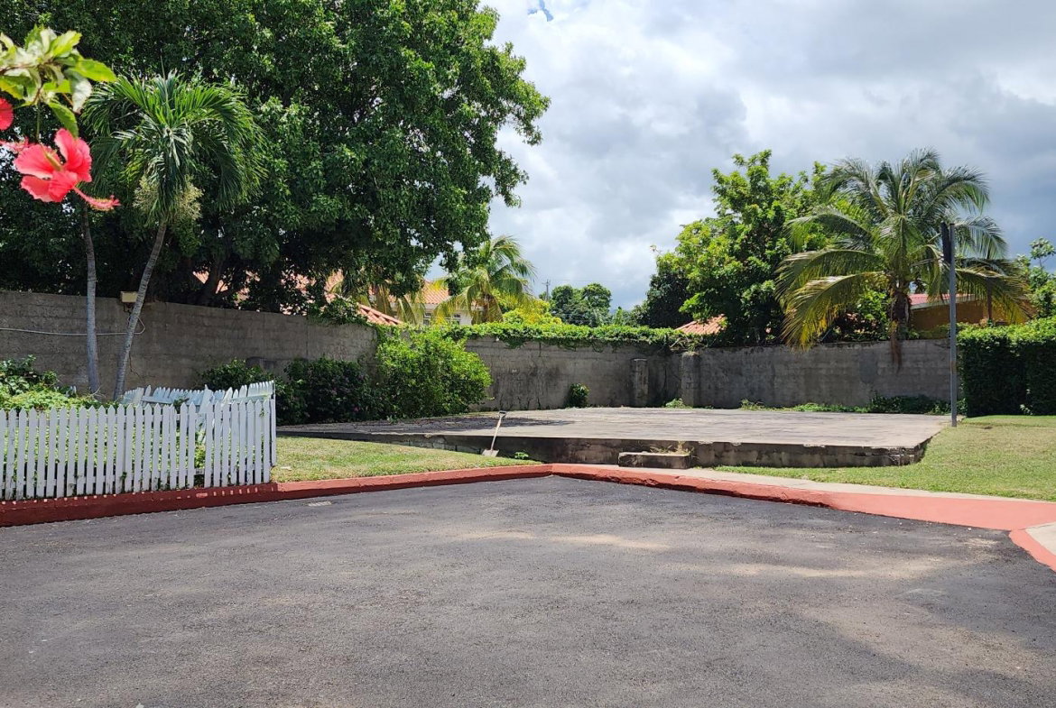 Third image of 8-55 Shortwood Road in Kingston 8, St. Andrew, Jamaica - property is For Rent