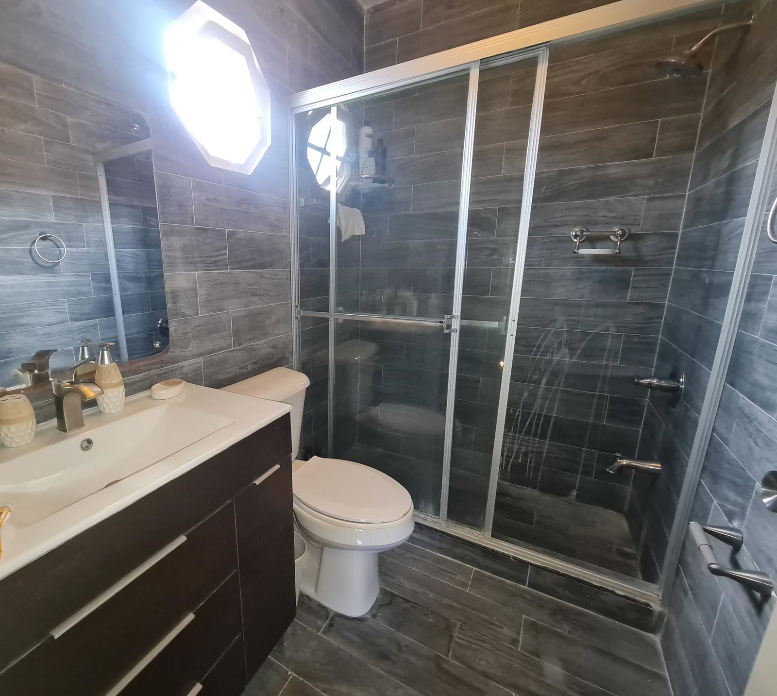 Eighteenth image of 31 Murray Drive in Kingston 6, St. Andrew, Jamaica - property is For Rent