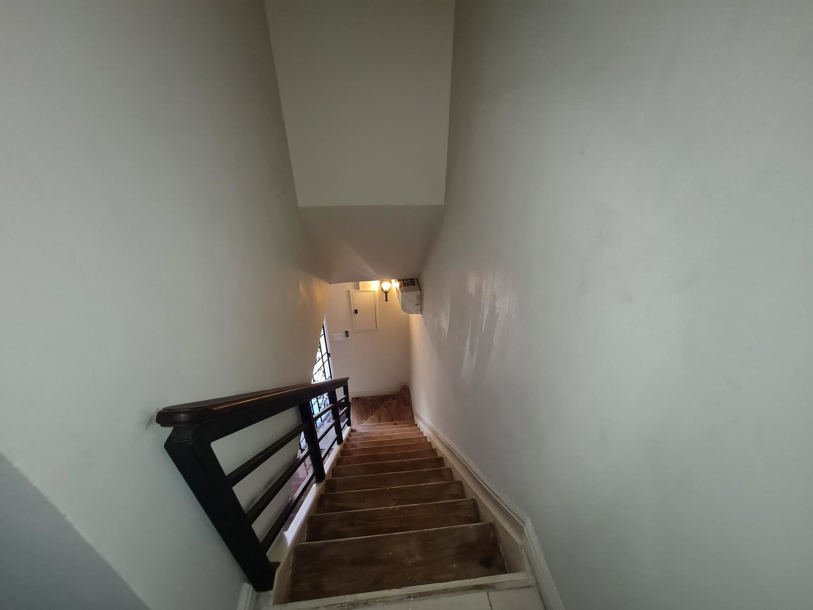 Ninth image of 31 Murray Drive in Kingston 6, St. Andrew, Jamaica - property is For Rent