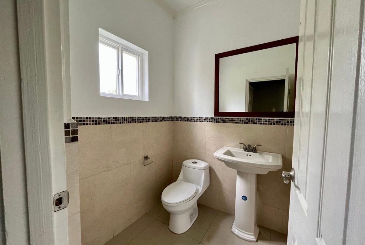 Eleventh image of 21-3 Washington Drive, Kgn 10 in Kingston 10, St. Andrew, Jamaica - property is For Rent