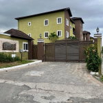 First image of 21-3 Washington Drive, Kgn 10 in Kingston 10, St. Andrew, Jamaica - property is For Rent
