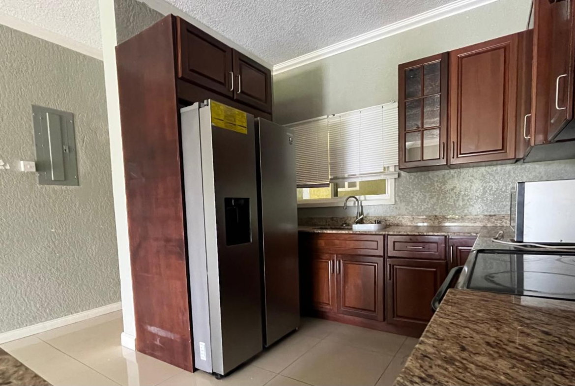 Seventeenth image of 21-3 Washington Drive, Kgn 10 in Kingston 10, St. Andrew, Jamaica - property is For Rent