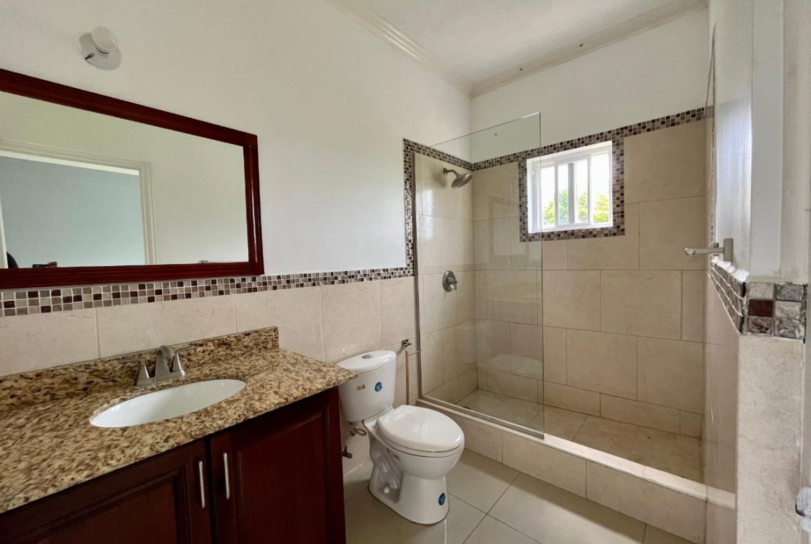 Tenth image of 21-3 Washington Drive, Kgn 10 in Kingston 10, St. Andrew, Jamaica - property is For Rent