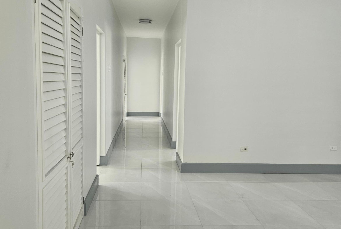 Twenty-First image of 9 Gloucester Ave, Kgn 6 in Kingston 6, St. Andrew, Jamaica - property is For Rent