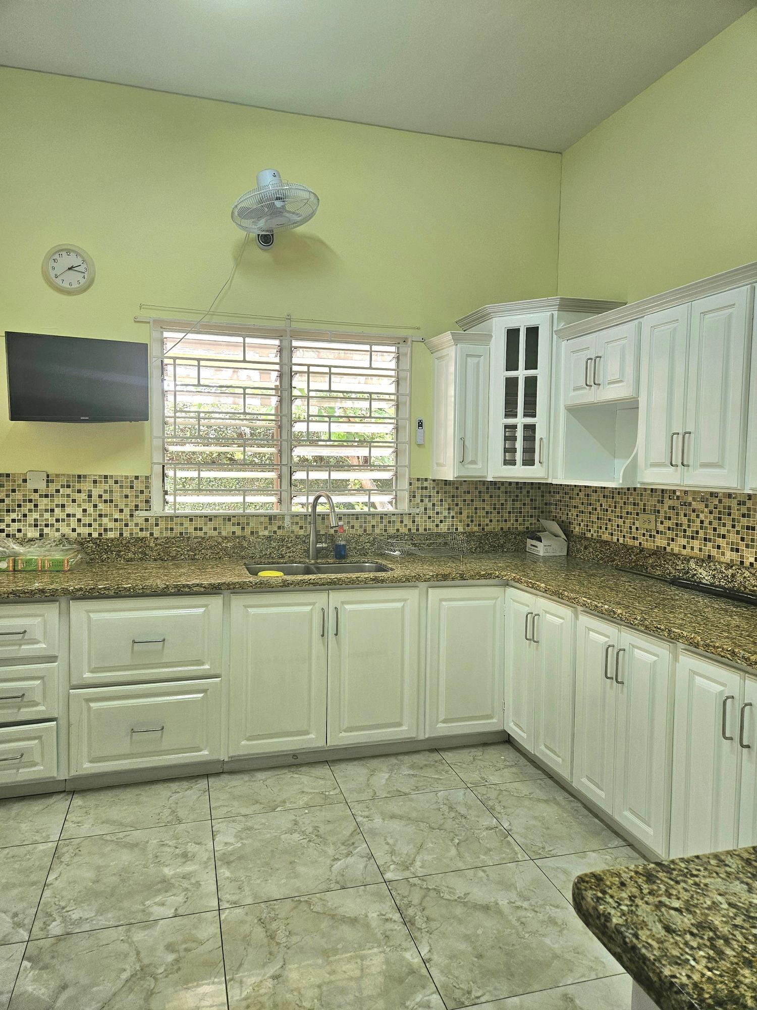 Eighth image of 9 Gloucester Ave, Kgn 6 in Kingston 6, St. Andrew, Jamaica - property is For Rent