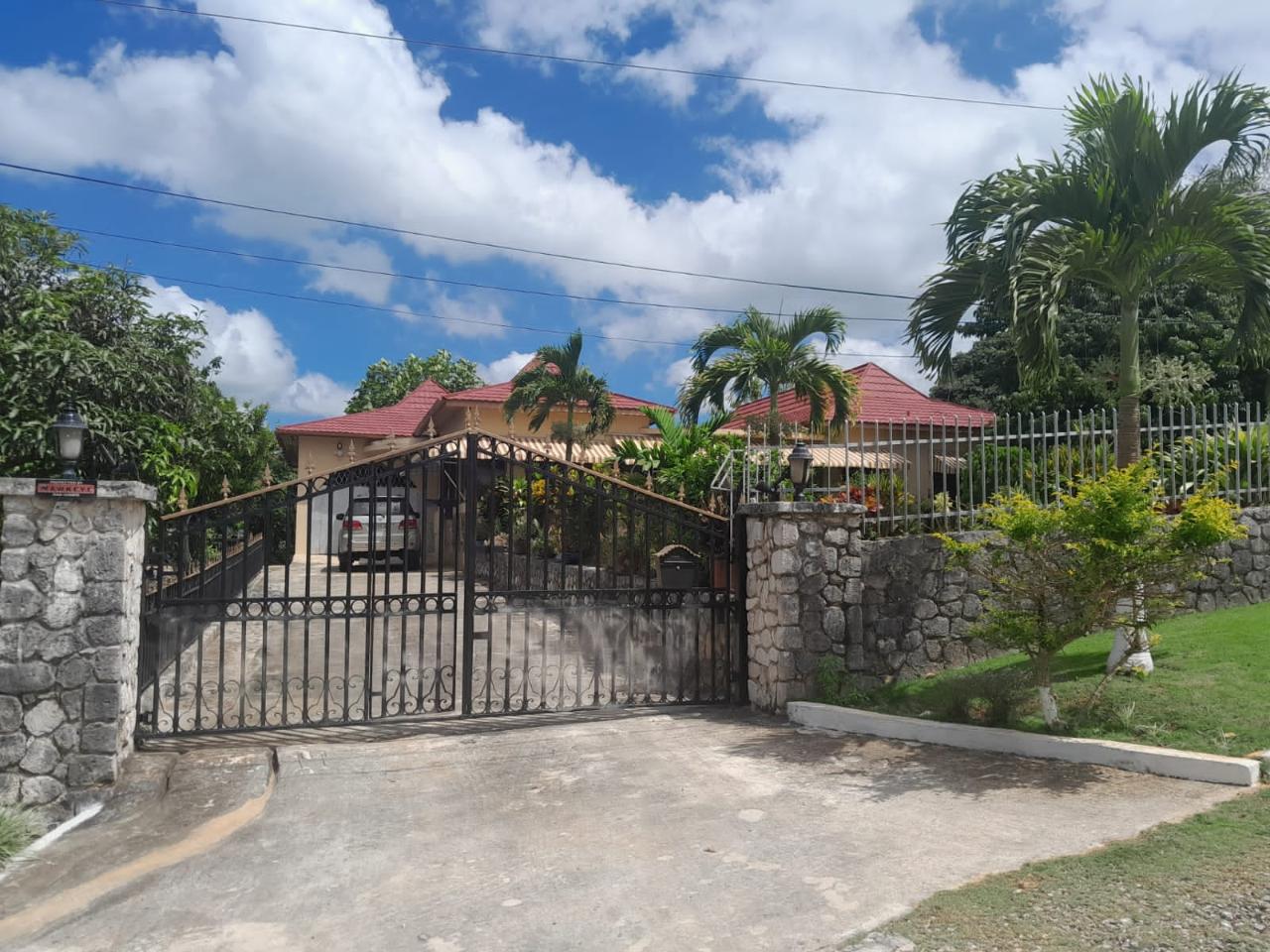 Spacious-4-Bedroom-Bungalow-for-Sale-in-Ingleside-Jamaica Second image of 5 Battersea Mews, Ingleside in Mandeville, Manchester, Jamaica - property is For Sale